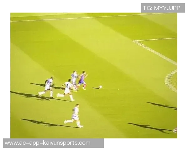 吕迪格在社交媒体上为卡瓦哈尔加油期待他强势回归展现更强实力 吕迪格在社交媒体上为卡瓦哈尔加油期待他强势回归展现更强实力